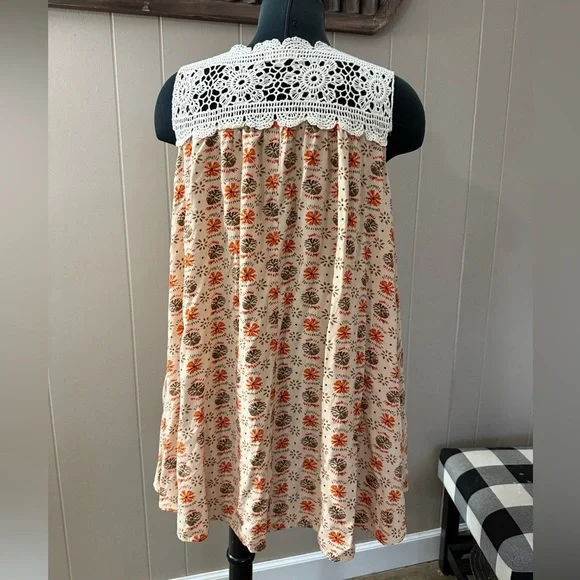 Umgee • Keyhole Swing Dress - Picture 10 of 13